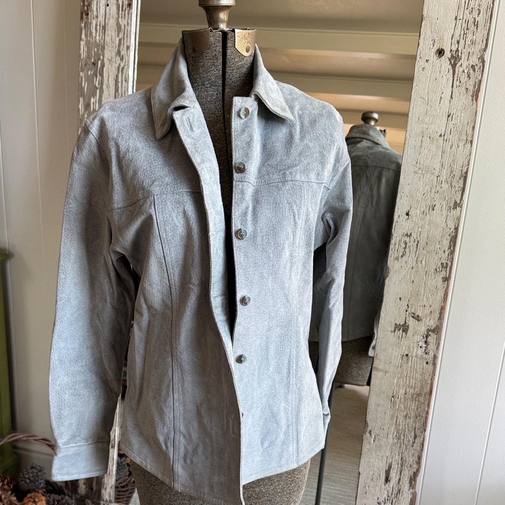 Ami Women's Light Gray Shirt Jacket ***Suede***